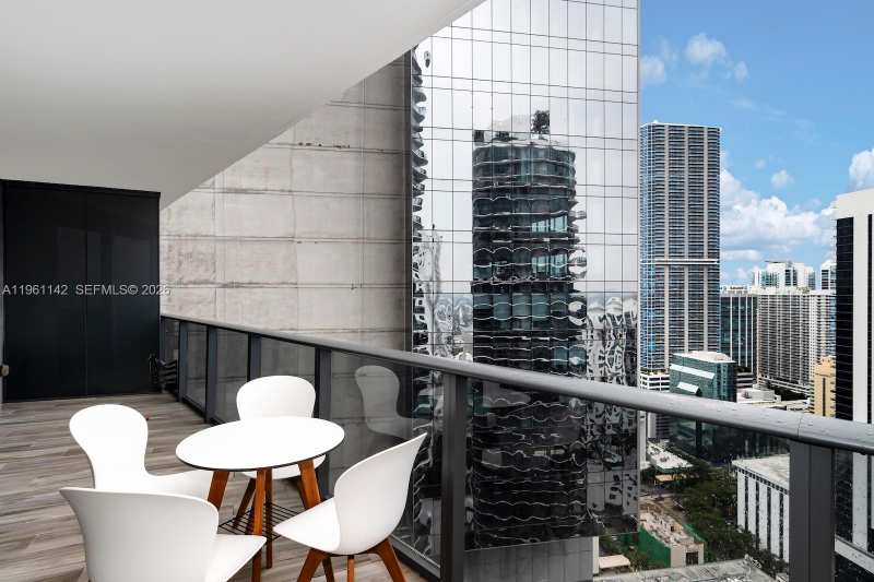 801 S Miami Ave # 3803, Miami FL 33130