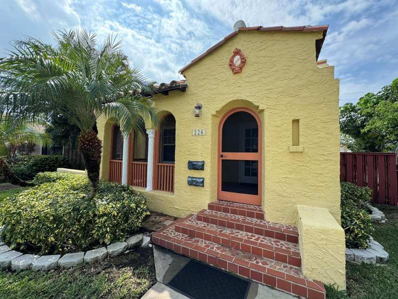 226 NE 7th, Delray Beach FL 33483