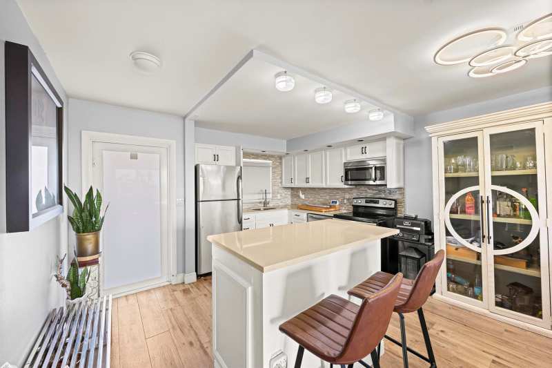 231 E Lantana Road # 402, Lantana FL 33462