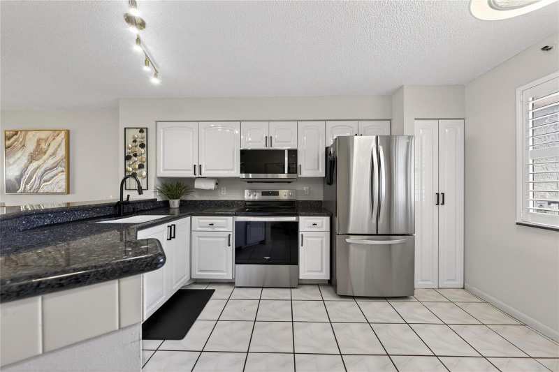 2215 Cypress Island Drive # 701, Pompano Beach FL 33069