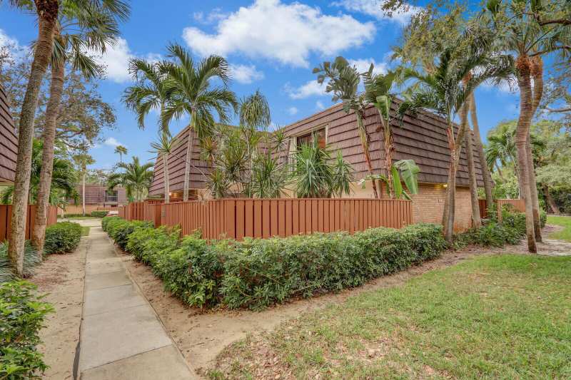 1138 11th Court, Jupiter FL 33477