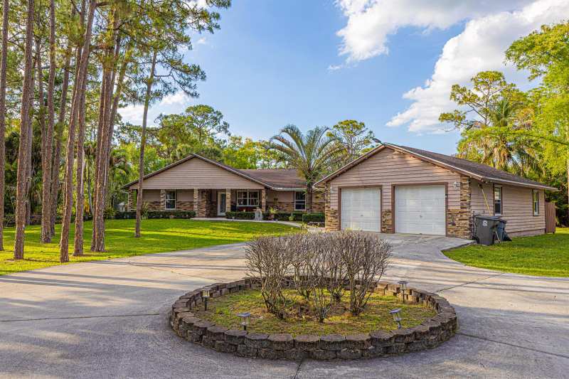 11351 Mellow Court, Royal Palm Beach FL 33411