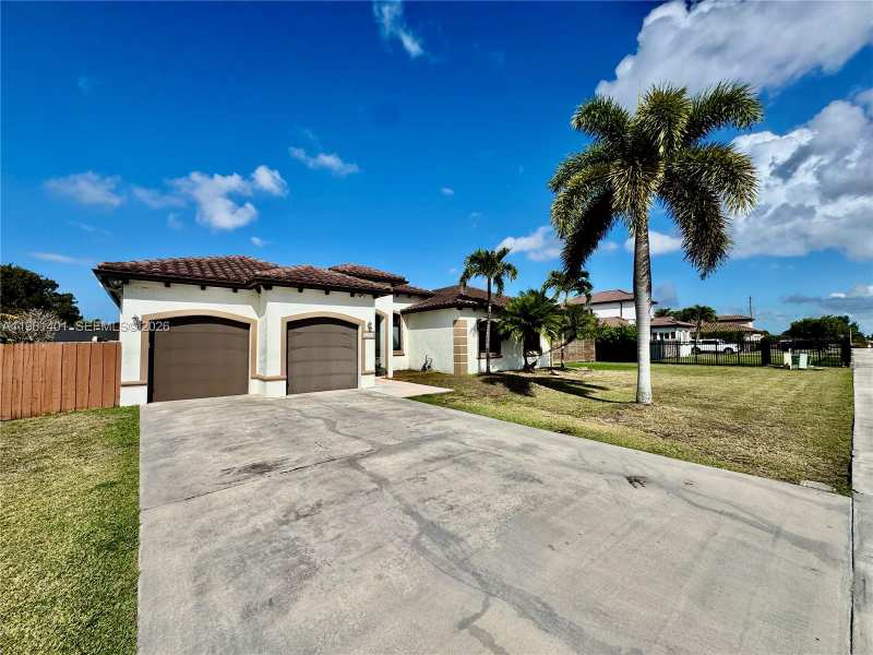 20449 SW 328th St, Homestead FL 33030