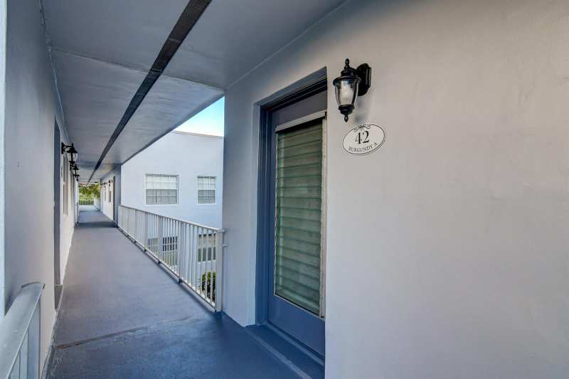 42 Burgundy A, Delray Beach FL 33484