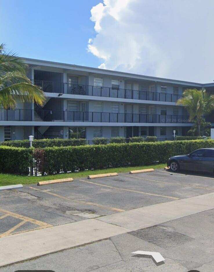 1100 NE 1st Court # 305, Hallandale Beach FL 33009