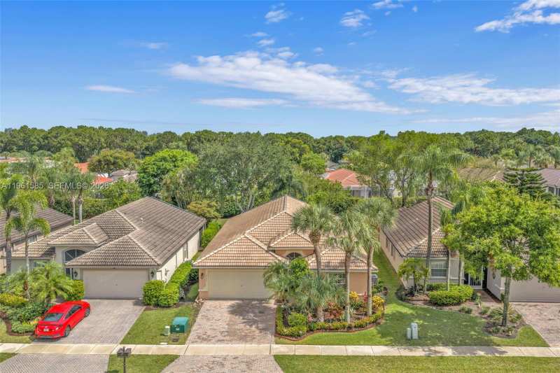 8046 Duomo Cir, Boynton Beach FL 33472