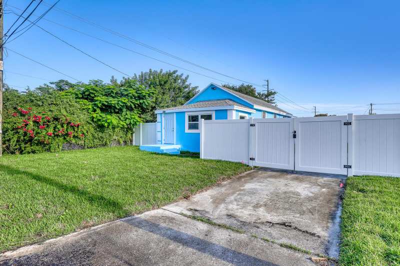 180 W 15th Street, Riviera Beach FL 33404