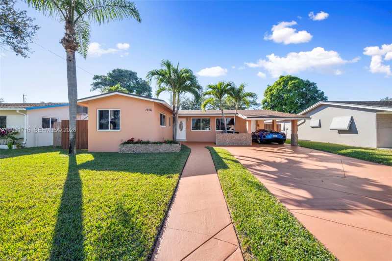 1916 N 36th Ave, Hollywood FL 33021