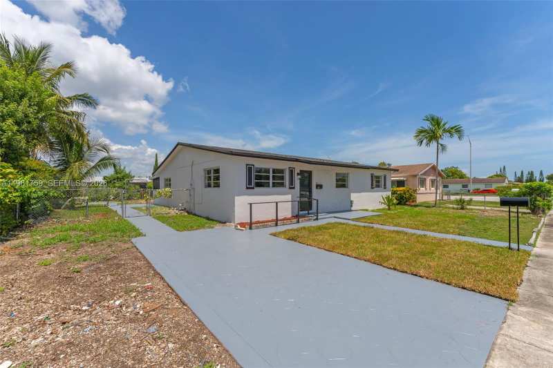 11711 SW 181st Ter, Miami FL 33177