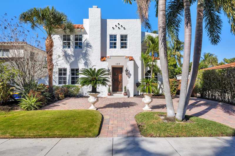 137 Edgewood Drive, West Palm Beach FL 33405