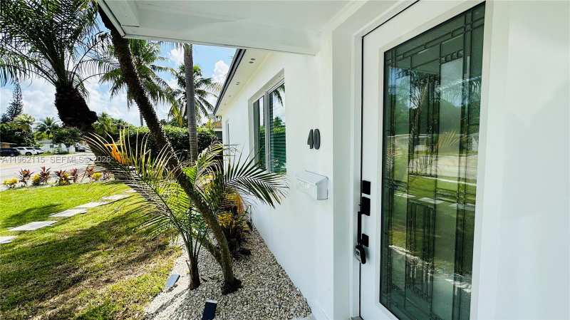 40 NW 125th St, North Miami FL 33168