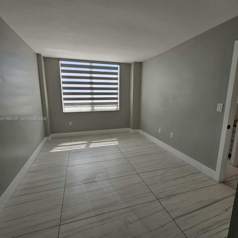 15600 NW 7th Ave # 703, Miami FL 33169