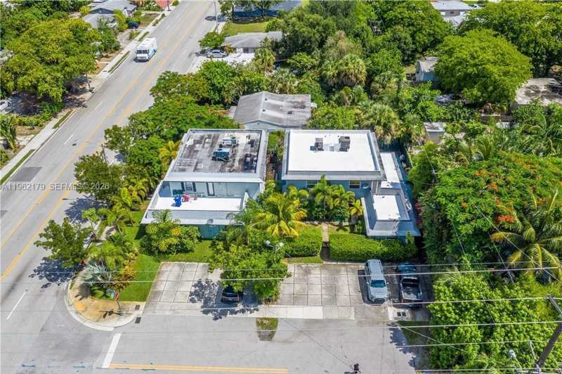 25 NE 12th St, Fort Lauderdale FL 33304