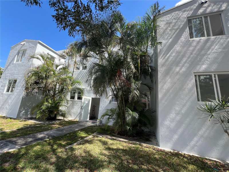 1015 S 17th Ave # 9, Hollywood FL 33020