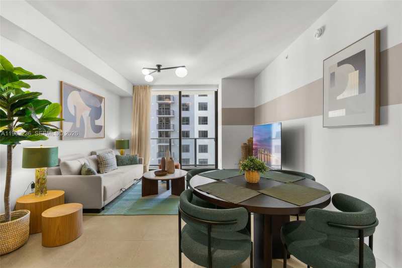 11 NE 6th St # 1611, Miami FL 33132