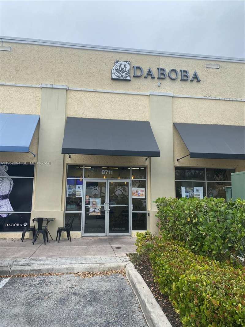 8711 SW 124th Ave, Miami FL 33183