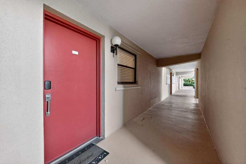 1036 US Highway 1 # 123, North Palm Beach FL 33408