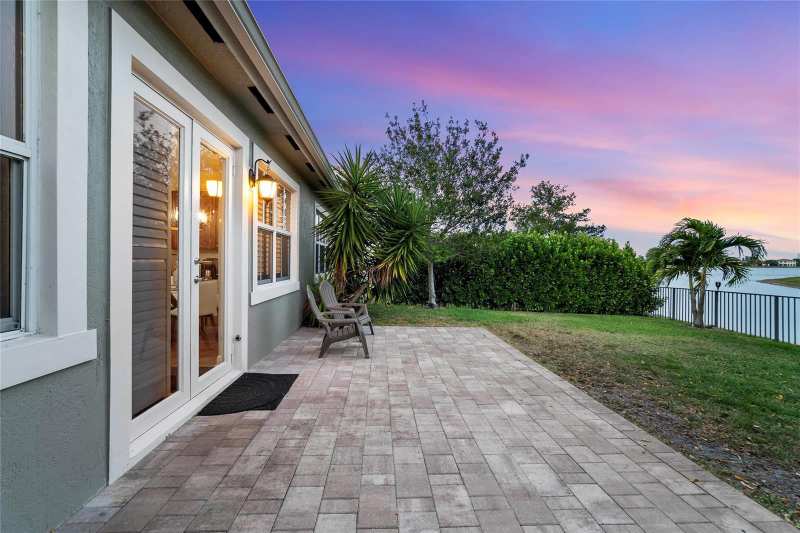 8550 Lakeside Bend, Parkland FL 33076
