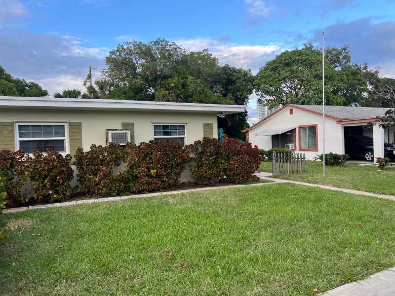 182 W 34th Street # 1, Riviera Beach FL 33404