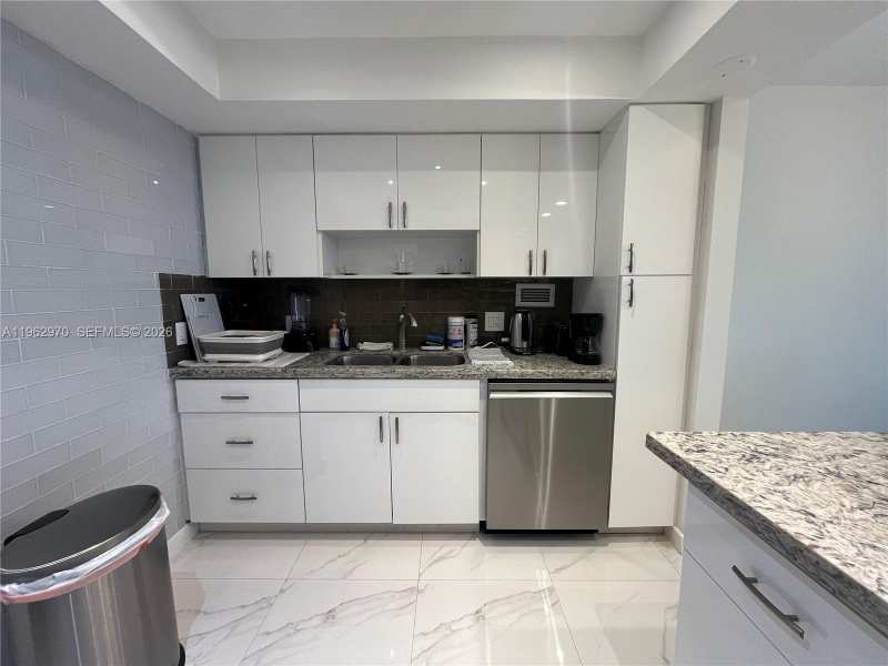 3505 S Ocean Dr # 1510, Hollywood FL 33019