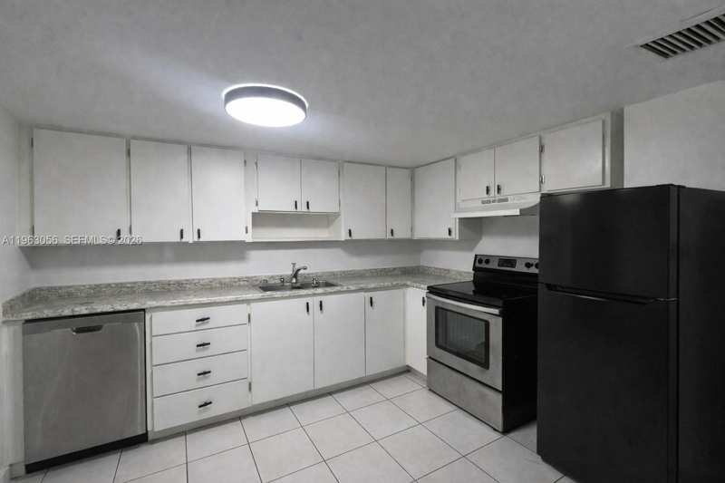 9351 Fontainebleau Blvd # B312, Miami FL 33172