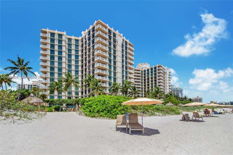 1111 Crandon Blvd # A1205, Key Biscayne FL 33149