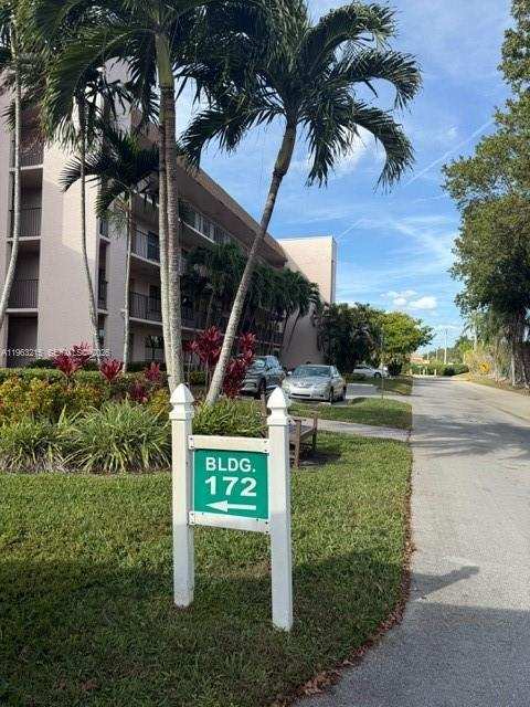 2981 N Nob Hill Rd # 306, Sunrise FL 33322