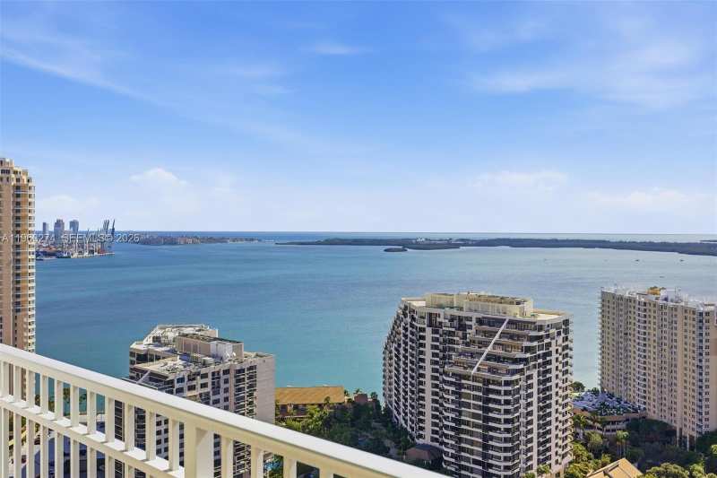 801 Brickell Key Blvd # 3209, Miami FL 33131
