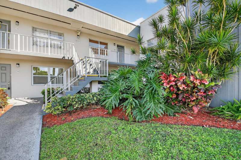 743 Burgundy P, Delray Beach FL 33484
