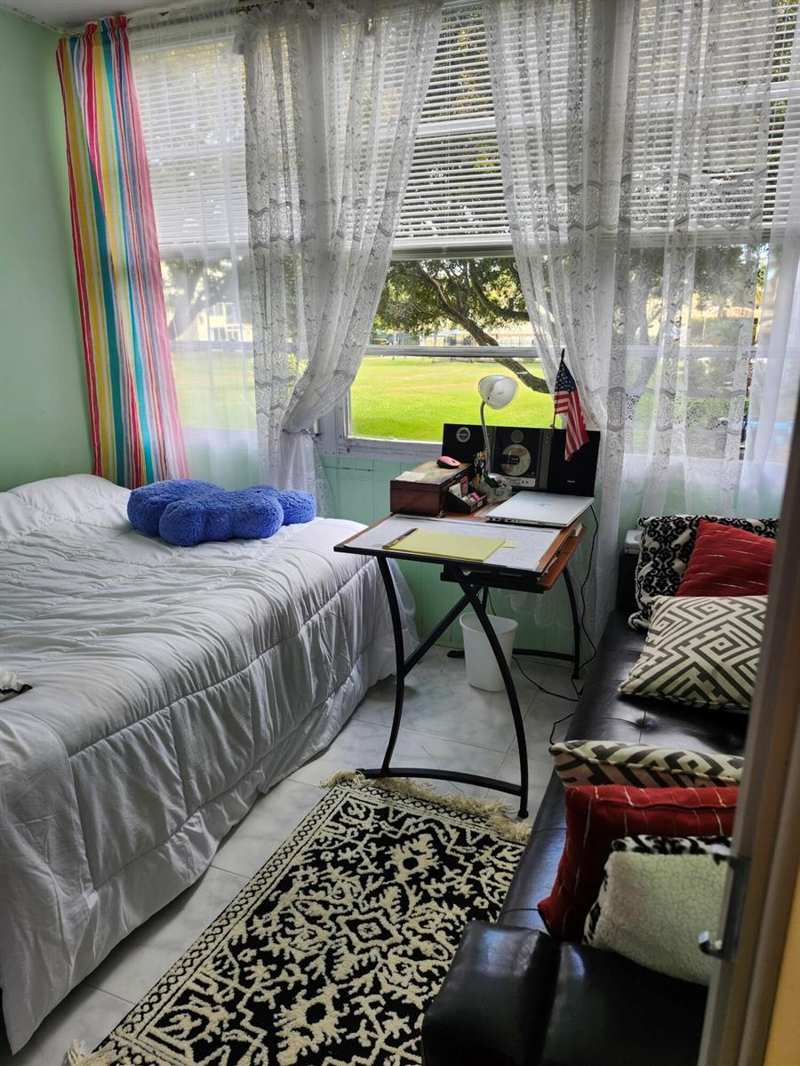 2400 NE 1st Lane # 206, Boynton Beach FL 33435