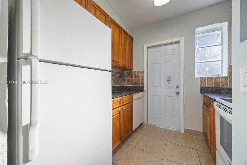 2525 N 23rd Ave, Hollywood FL 33020