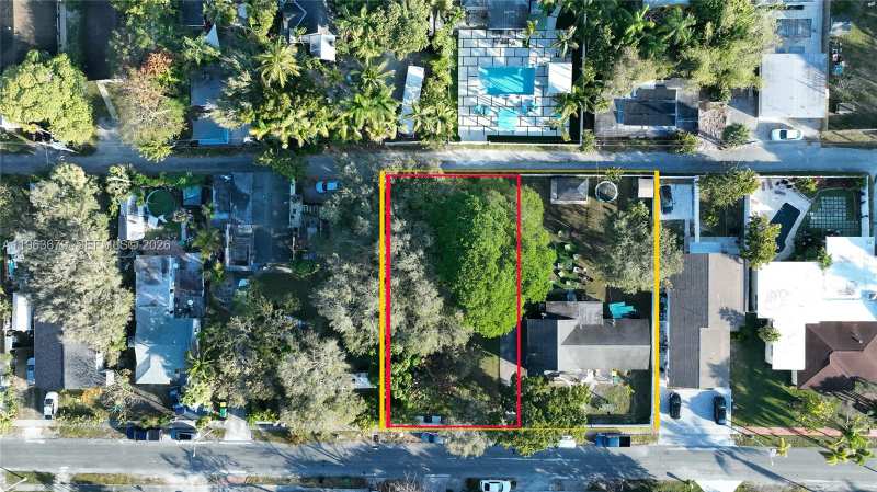 228 SW 8th St, Dania Beach FL 33004
