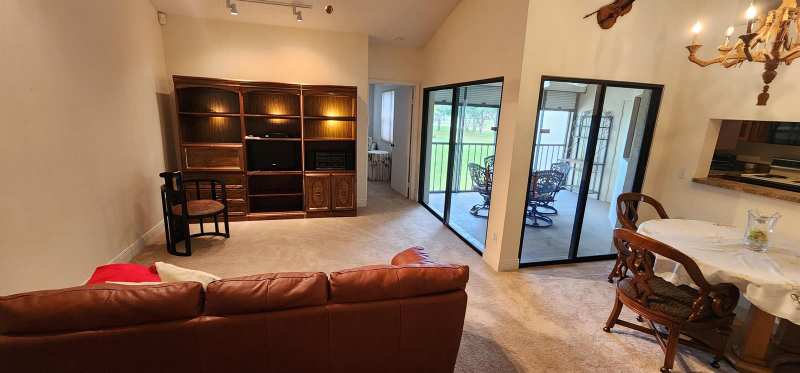 6043 Parkwalk Drive, Boynton Beach FL 33472