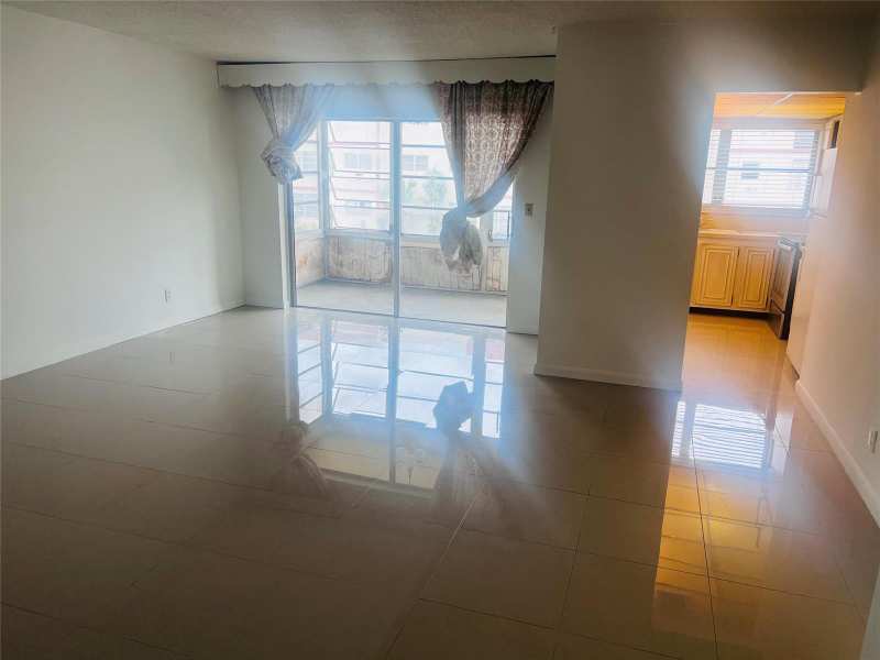 4046 NW 19th Street # 203, Lauderhill FL 33313