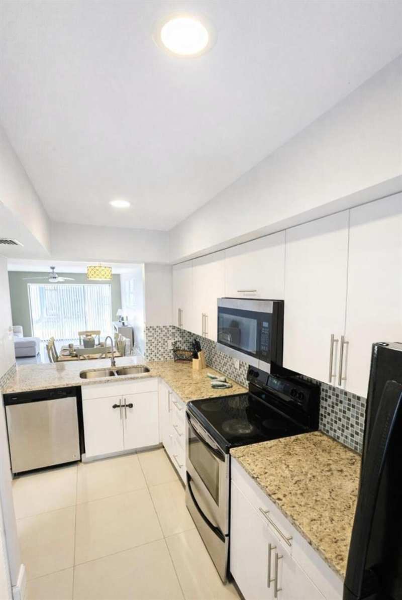 11596 NW 45th Street # 4, Coral Springs FL 33065
