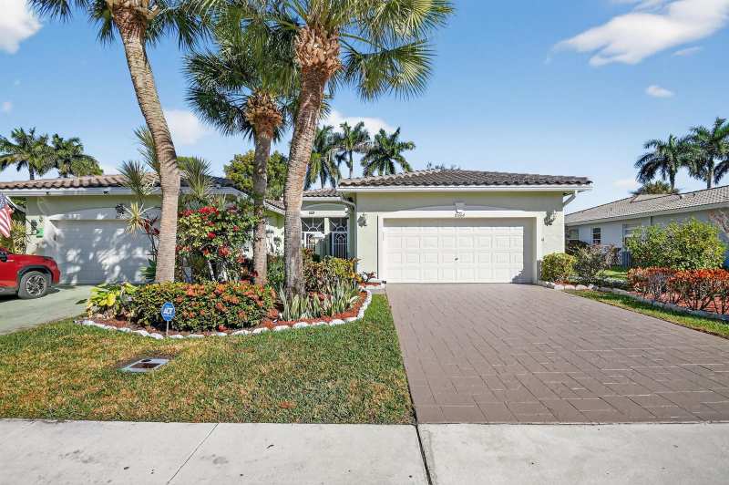 10664 Royal Caribbean Circle # 10664, Boynton Beach FL 33437