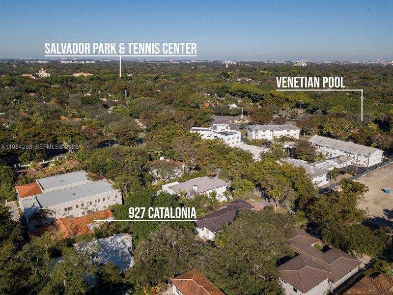 927 Catalonia Ave, Coral Gables FL 33134