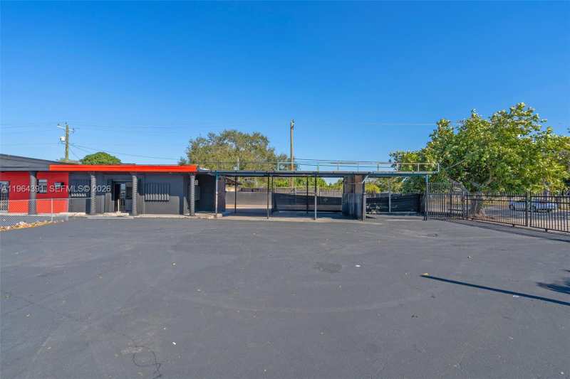 10801 NW 27th Ave, Miami FL 33167