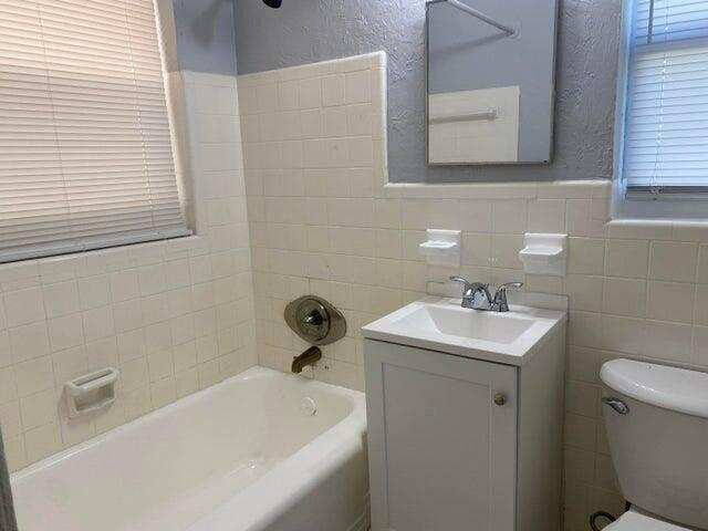 520 52nd Street, West Palm Beach FL 33407