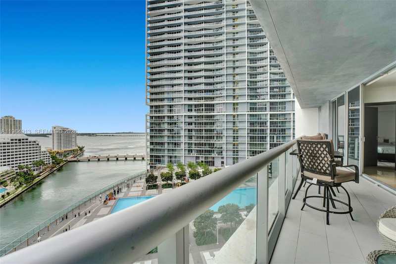 465 Brickell Ave # 1905, Miami FL 33131