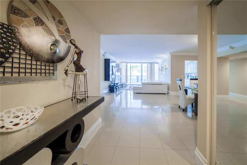 16711 Collins Ave # 303, Sunny Isles Beach FL 33160