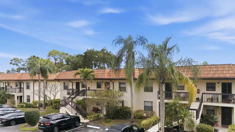 7142 Golf Colony Court # 102, Lake Worth FL 33467