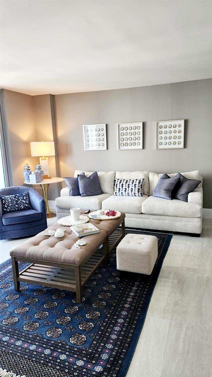 5701 Collins Ave # 905, Miami Beach FL 33140