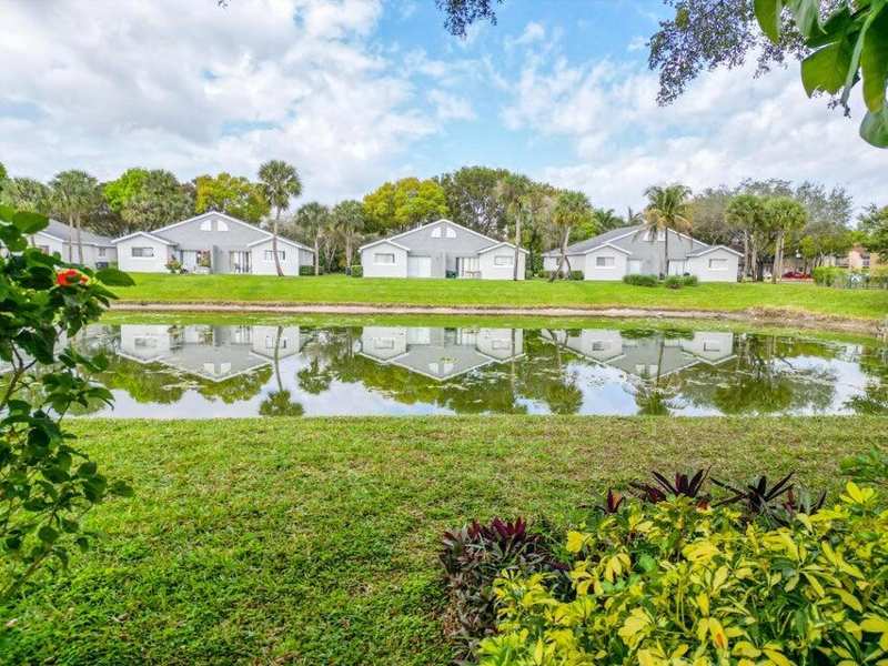 107 Lake Terry Drive, West Palm Beach FL 33411