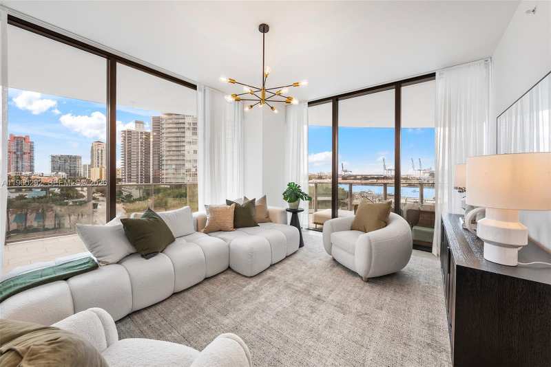 500 Alton Rd # 901, Miami Beach FL 33139