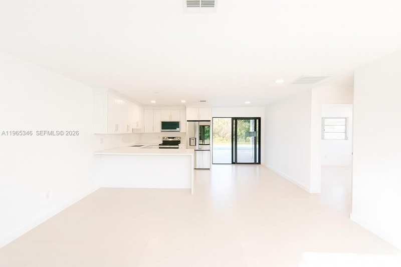 4671 SW 43rd Ter # 2, Dania Beach FL 33314