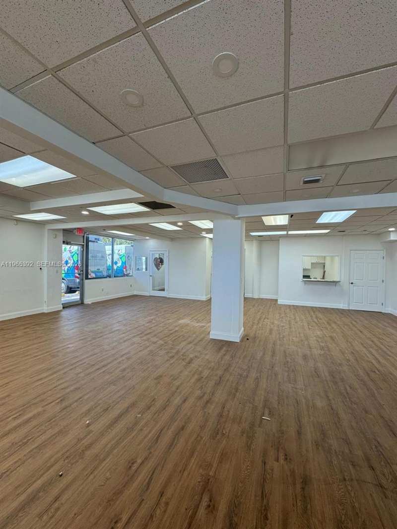 4201 Palm Ave, Hialeah FL 33012