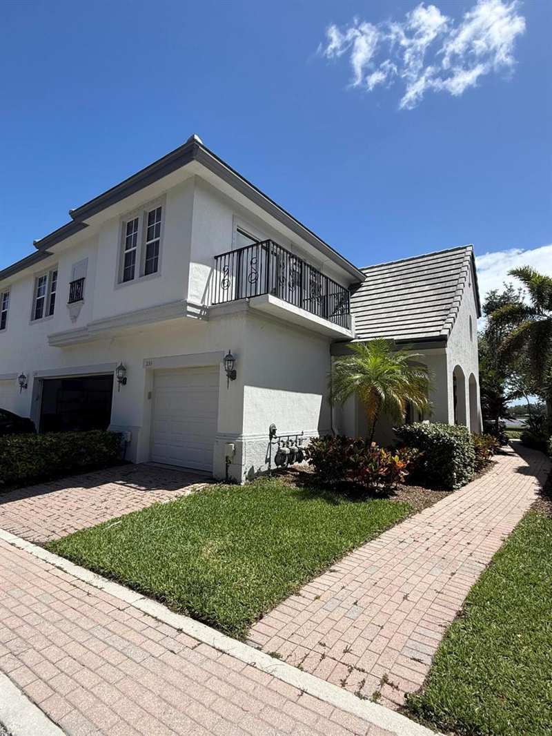 233 Evergrene Parkway, Palm Beach Gardens FL 33410