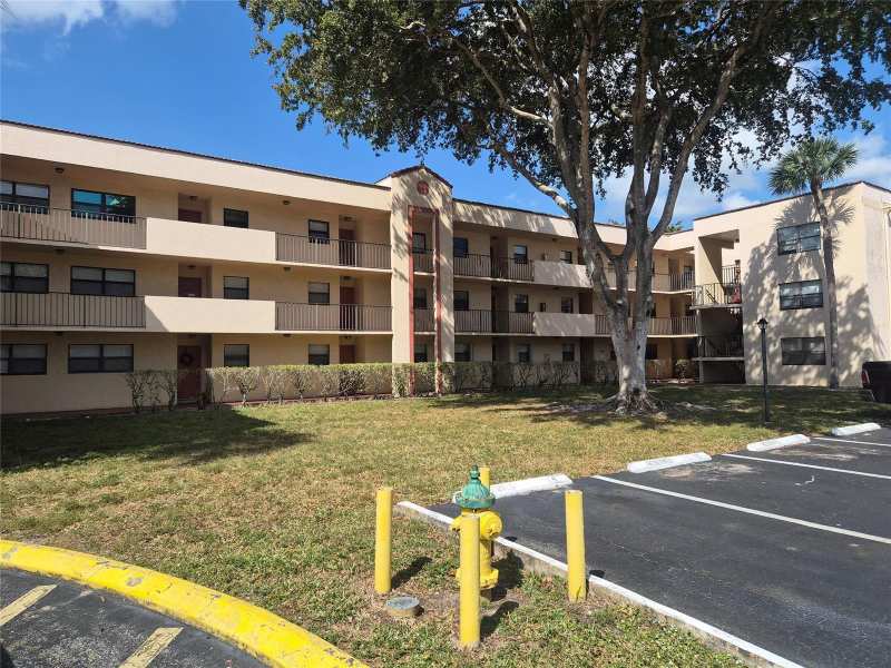 3252 Foxcroft Road # 113, Miramar FL 33025