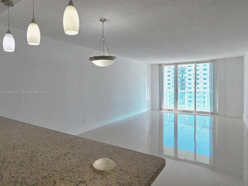 19380 Collins Ave # 1002, Sunny Isles Beach FL 33160